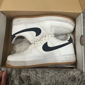 Air Force 1s white obsidieans men’s 10